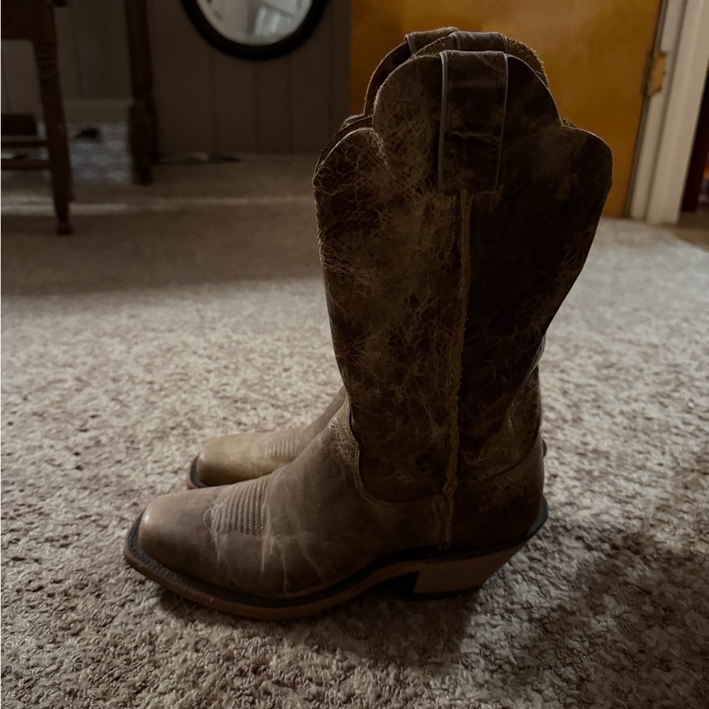 Justin Boots Distressed Brown Cowboy Boots